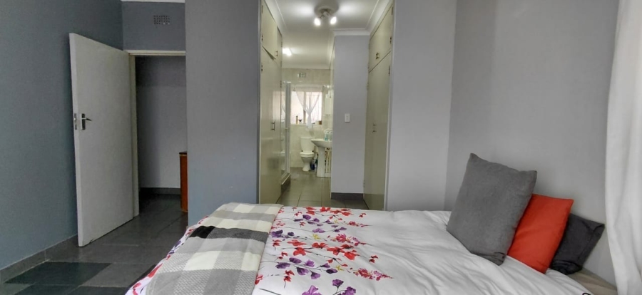 To Let 4 Bedroom Property for Rent in Protea Park North West